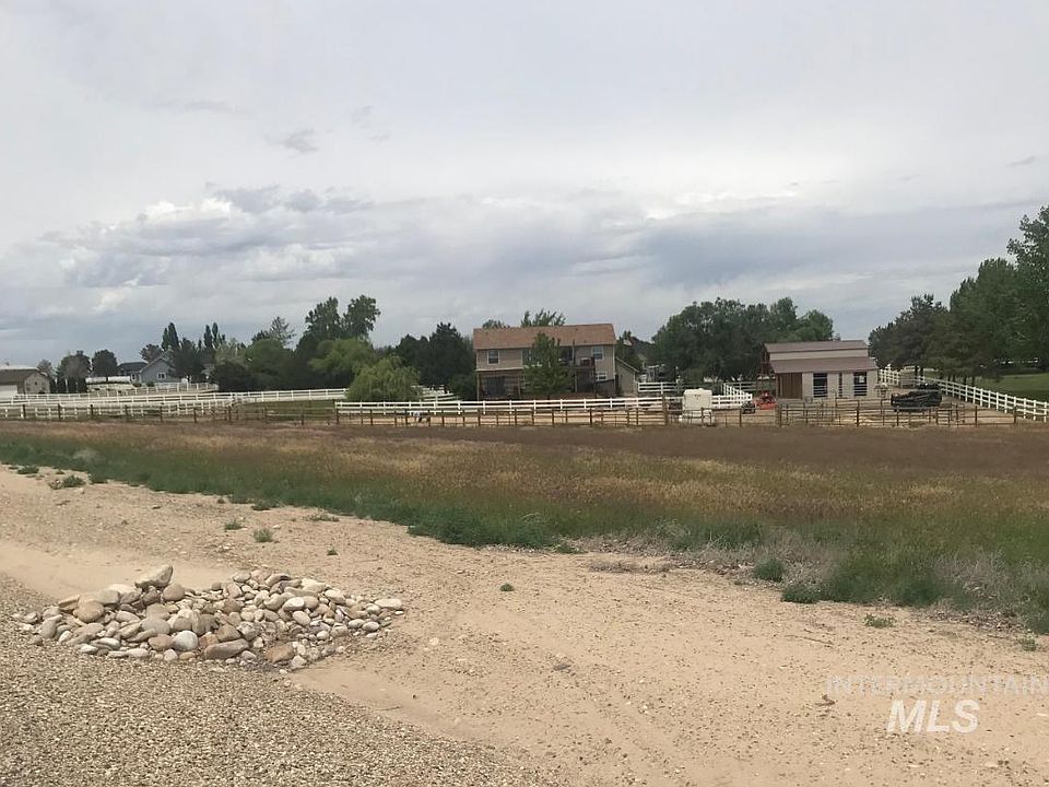 2nd image of 2 Fork Ln