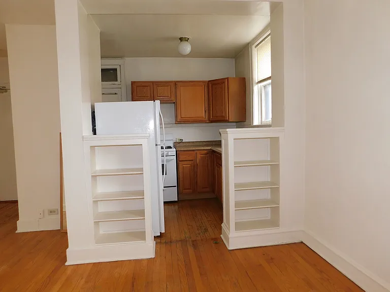 2542-62 Prairie Ave — Photo 5
