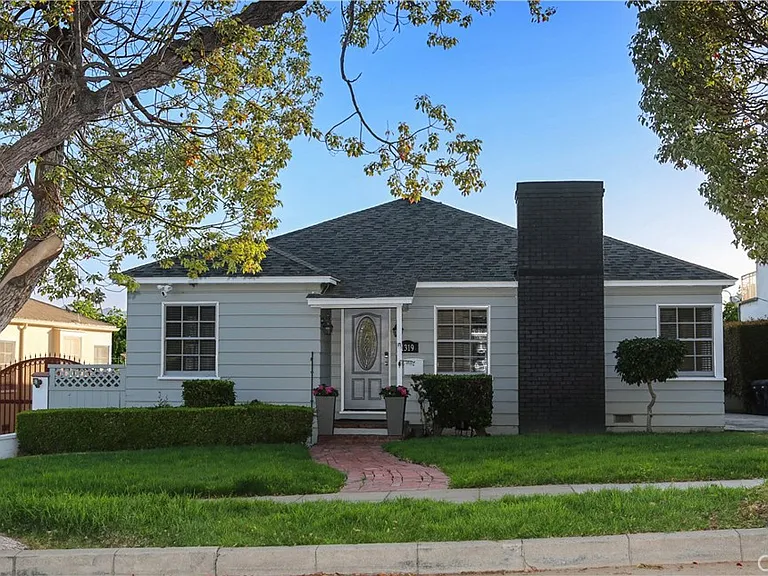 1319 Dorothy Dr — Photo 1