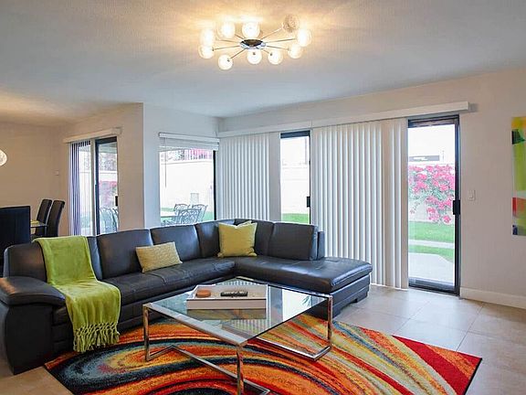 2nd image of 35528 Paseo Circulo