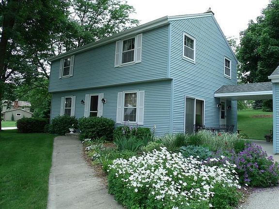 4th image of N8W27398 Woodridge Ln