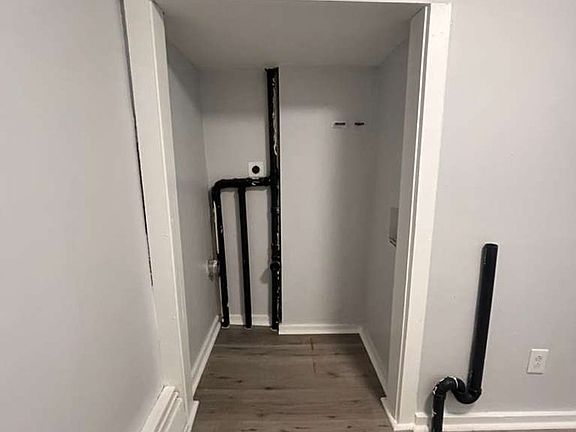 4th image of 88 Cross St #1REAR