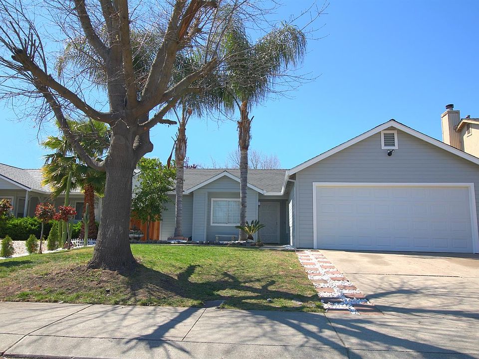 1st image of 2121 Grey Stone Dr