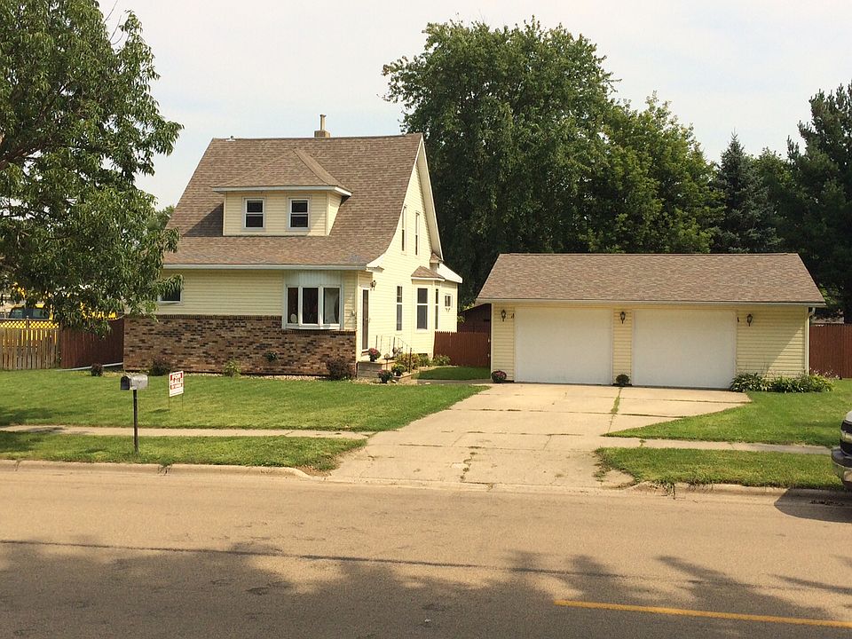 1st image of 1602 Lakewood Ave