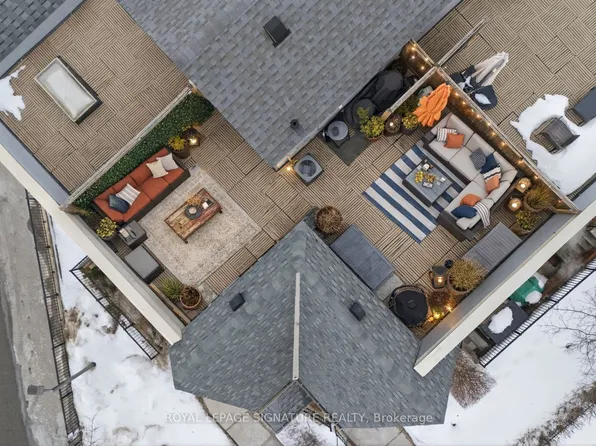 75 Weldrick Rd E #1029, Richmond Hill, ON L4C 0H9