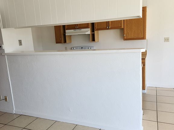 4th image of 2946 Peachtree Dr Unit 2