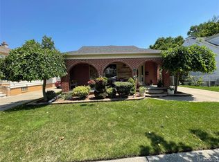 7308 Anthony St, Dearborn, MI 48126