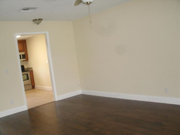 2nd image of 2556 Dudley Dr E APT F