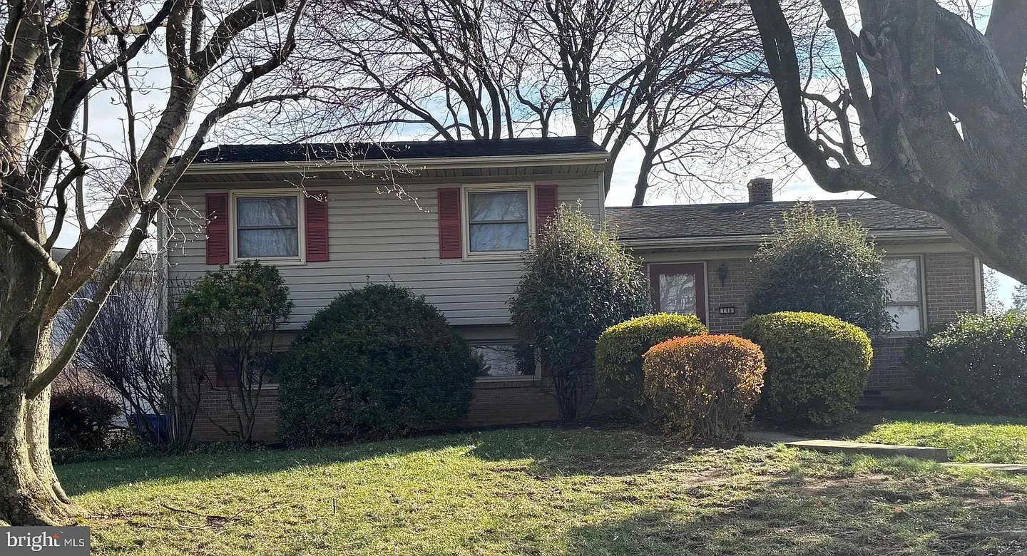 146 Mallard Ave photo 1