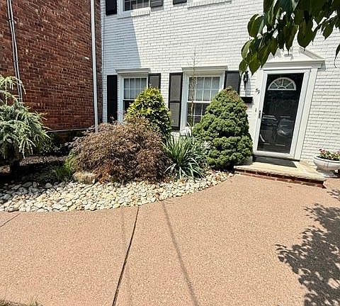 4th image of 59 Wick Dr