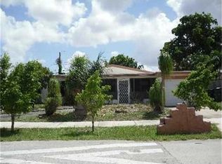 3200 SW 17th St, Fort Lauderdale, FL 33312