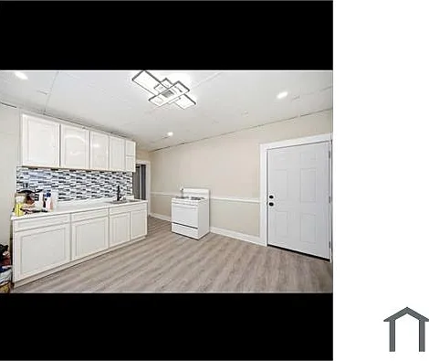 9 Helen St #1 — Photo 18