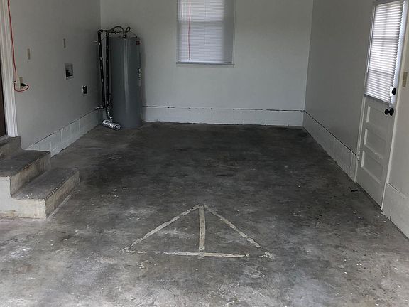 3rd image of 1809 Apex Dr