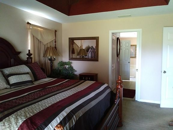 5th image of 1500 NE 34th St