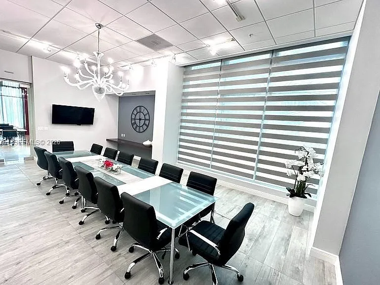 300 S Biscayne Blvd #T-2012 — Photo 39