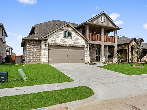 2nd image of 1207 Arrowwood Dr