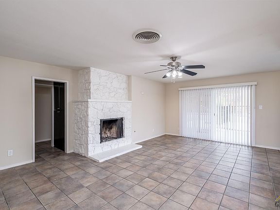 5th image of 2724 Driller Ave