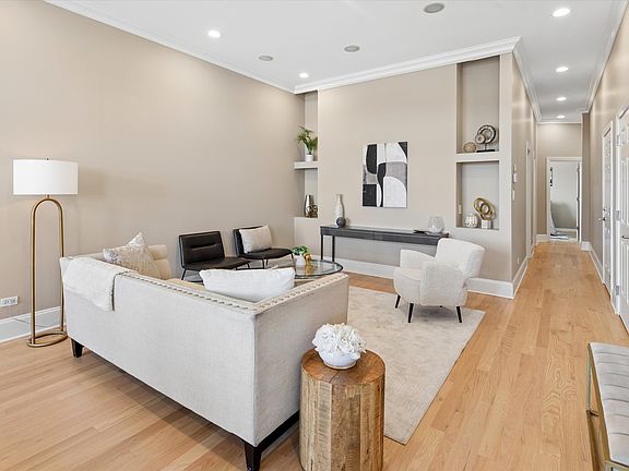 3rd image of 2930 N Elston Ave Unit 3