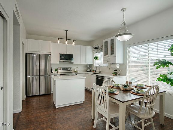 5th image of 1137 E LIBERTY SHORES Drive