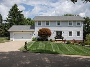 2185 Radford St NW, North Canton, OH 44720
