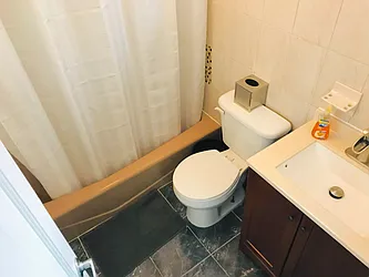 Rented by Roberto Guilbet, LREB