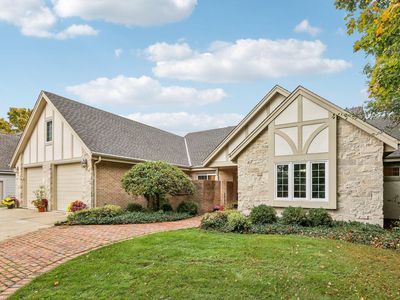 930 Schloemer DRIVE, West Bend, WI, 53095