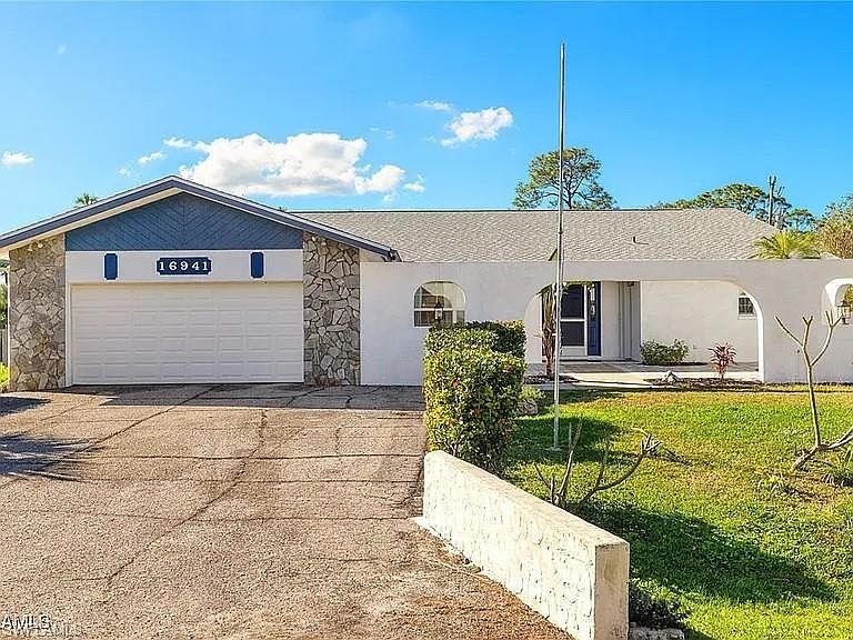1st image of 16941 Carolyn LN