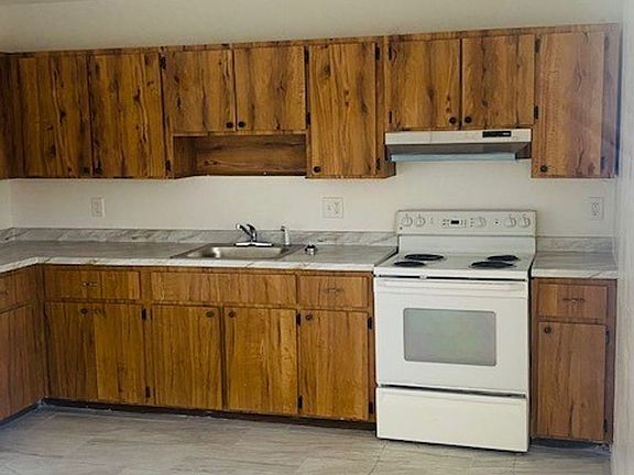 4th image of 623 S F St #11111291