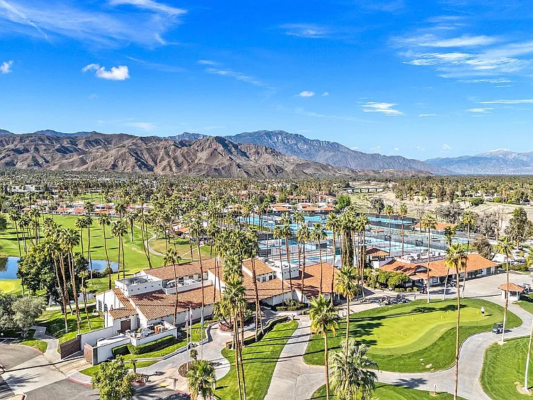 9 Marbella Dr #9 — Photo 41