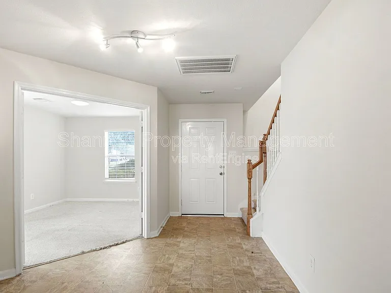 526 Remington Lodge Ct — Photo 11