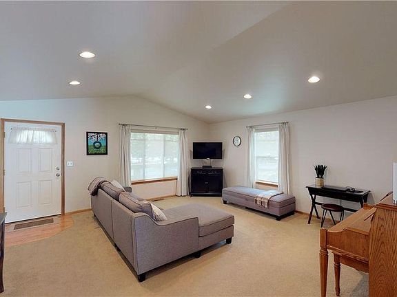 4th image of 1036 Homestead Dr