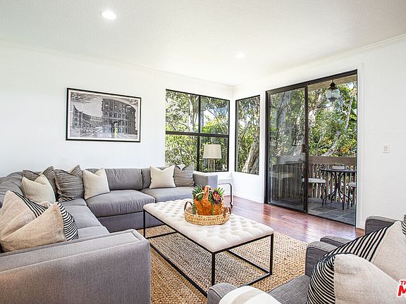 2nd image of 450 San Vicente Blvd Unit 201