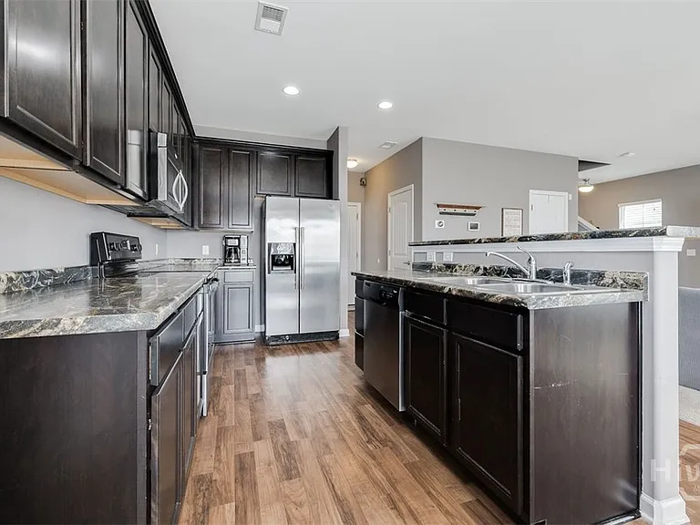 285 Willow Point Cir — Photo 12