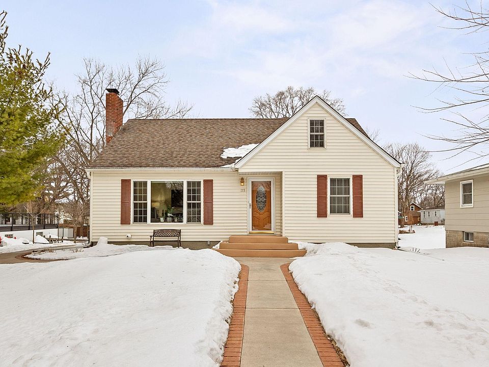 1st image of 113 3rd St S