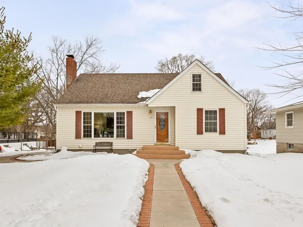 113 3rd St S, Delano, MN 55328