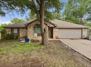 121 E Santa Anna Dr, Waco, TX 76706