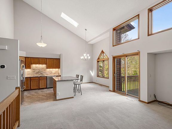 5th image of 12548 Parkwood Dr