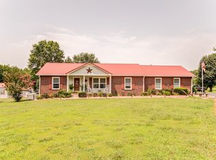 2230 Rawls Rd, Greenbrier, TN 37073