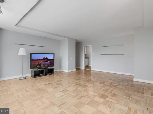 1021 Arlington Blvd APT 742, Arlington, VA 22209