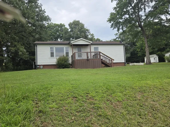 848 N Hurricane Creek Rd, Mc Ewen, TN 37101