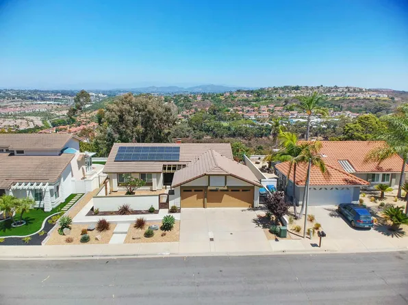 2758 Olympia Dr, Carlsbad, CA 92010