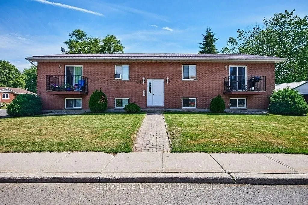 2 bed, $1,600 — Photo 1