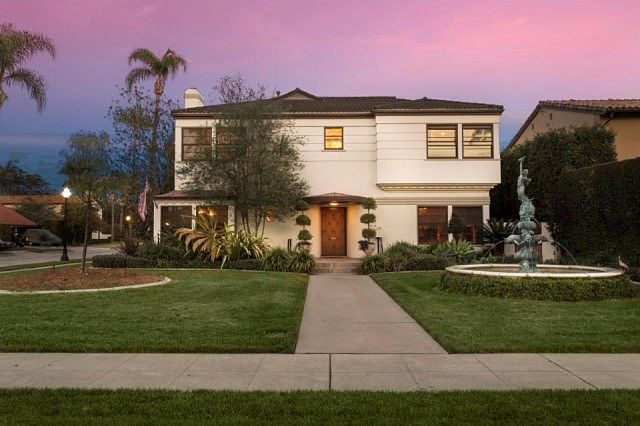 1st image of 1815 N Heliotrope Dr
