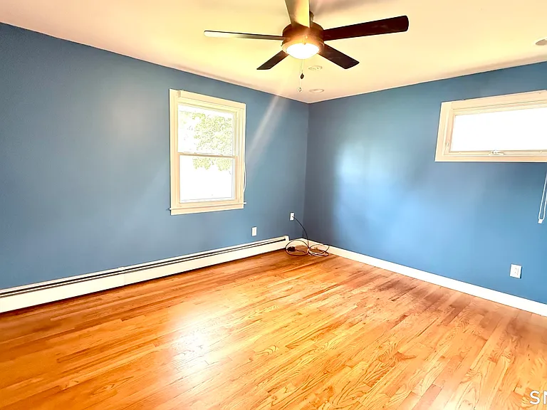 1519 Sullivan Ave — Photo 11