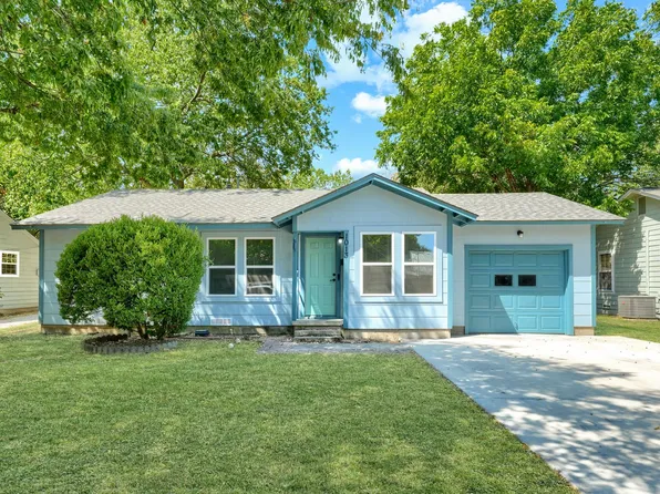 1013 Denton St, Denton, TX 76201