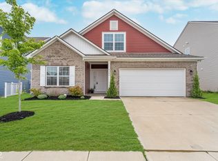 5304 Maywood Dr, Whitestown, IN