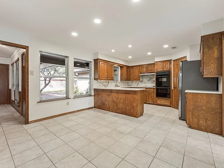 6943 Mill Falls Dr — Photo 7