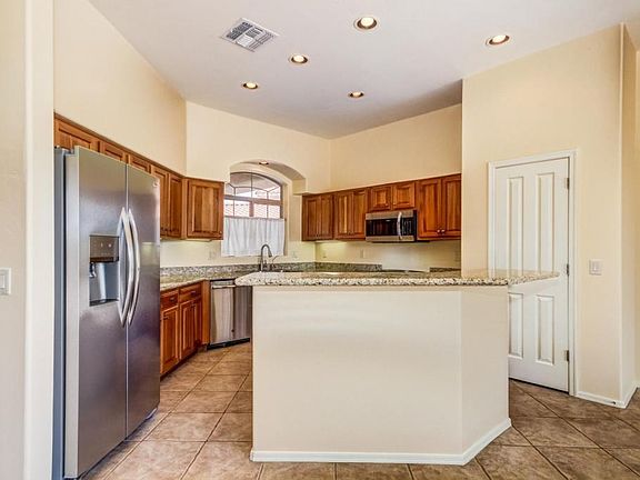 3rd image of 14059 E Fairway Bluff Ct