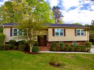 113 Pinecrest Dr, Greer, SC 29651