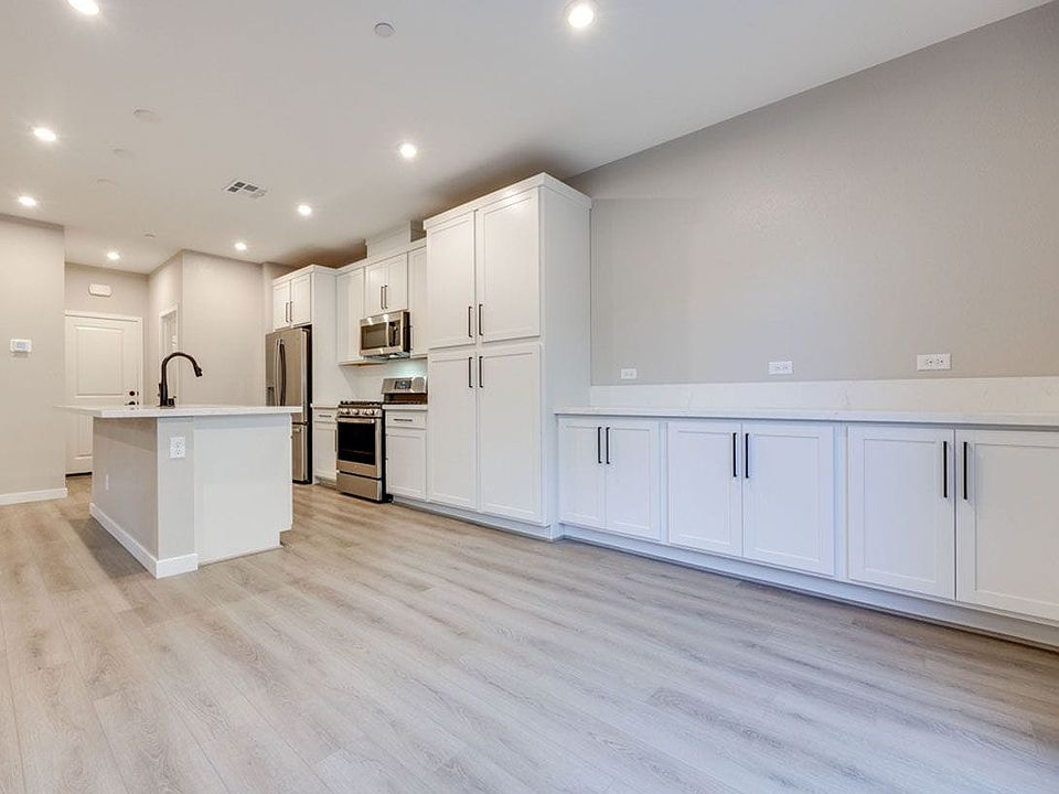 2nd image of 7010 Jasper Hill Way
